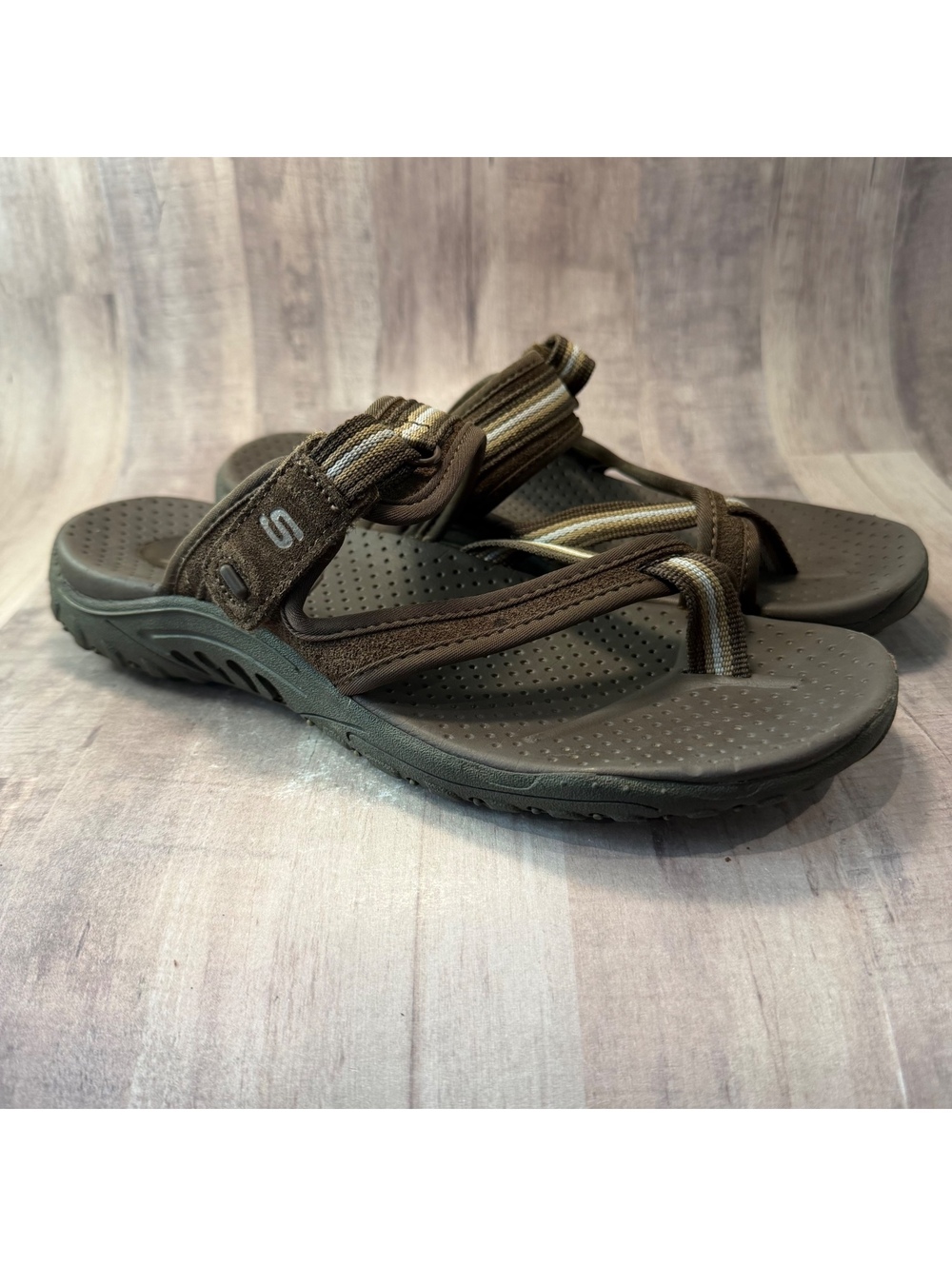 Skechers Womens Outdoor Lifestyle Reggae Rasta Brown Sandals Size 7 Toe Loop